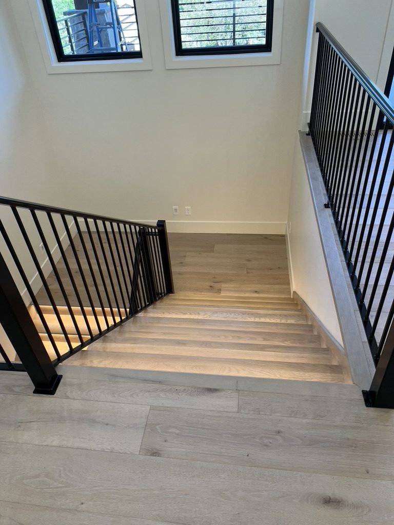 70F5692E-035D-4008-855D-9DE6BD7E701B_1_105_c Stair lighting in park city from above