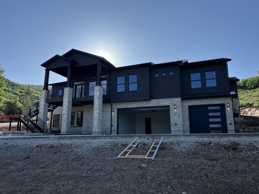 F92742F9-147D-4CA8-8152-1A9E47672863_1_105_c New Home electrical installation in Park City
